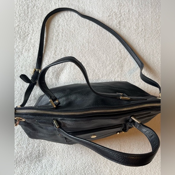 Michael Kors Mira Black Leather Crossbody Bag. Black w gold hardware - Picture 5 of 9